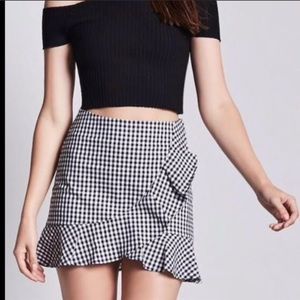 Forever 21 gingham skirt M